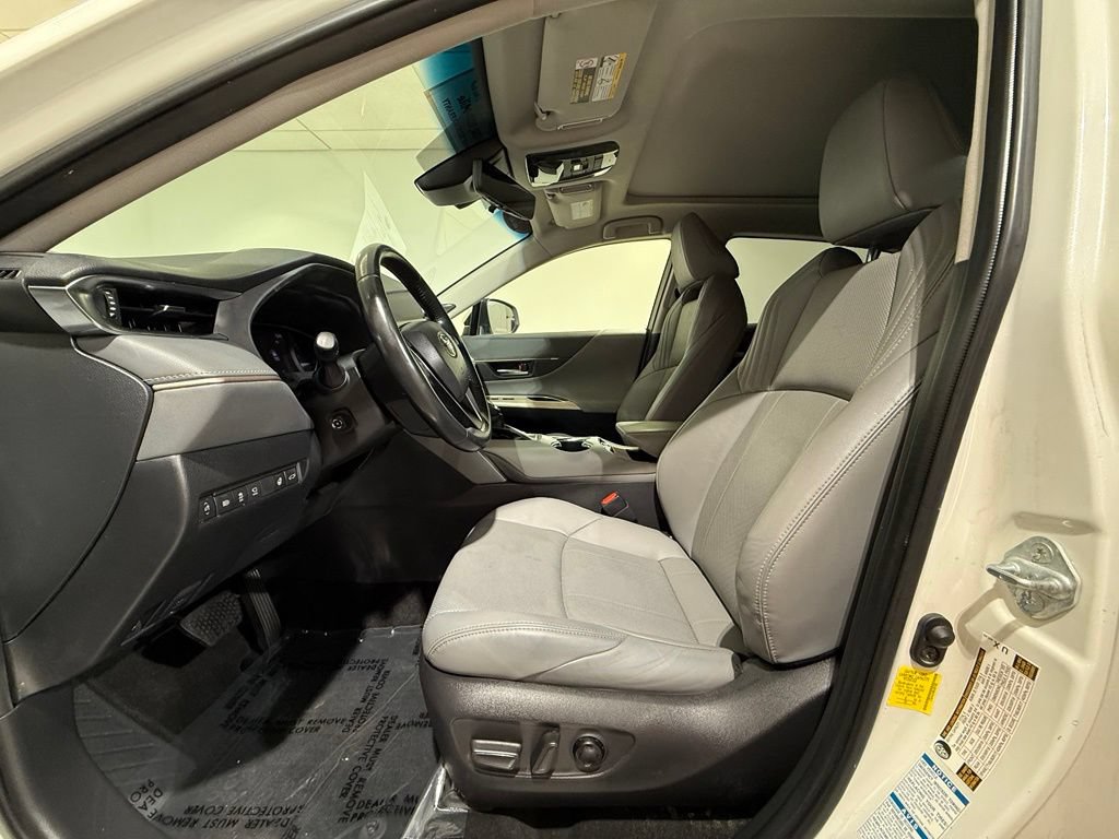 Certified 2022 Toyota Venza Limited w/ Advanced Technology Package AWD/4WD image 13