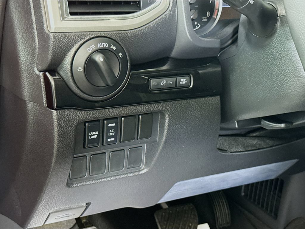 Certified 2021 Nissan Titan SV w/ SV Convenience Package AWD/4WD image 20