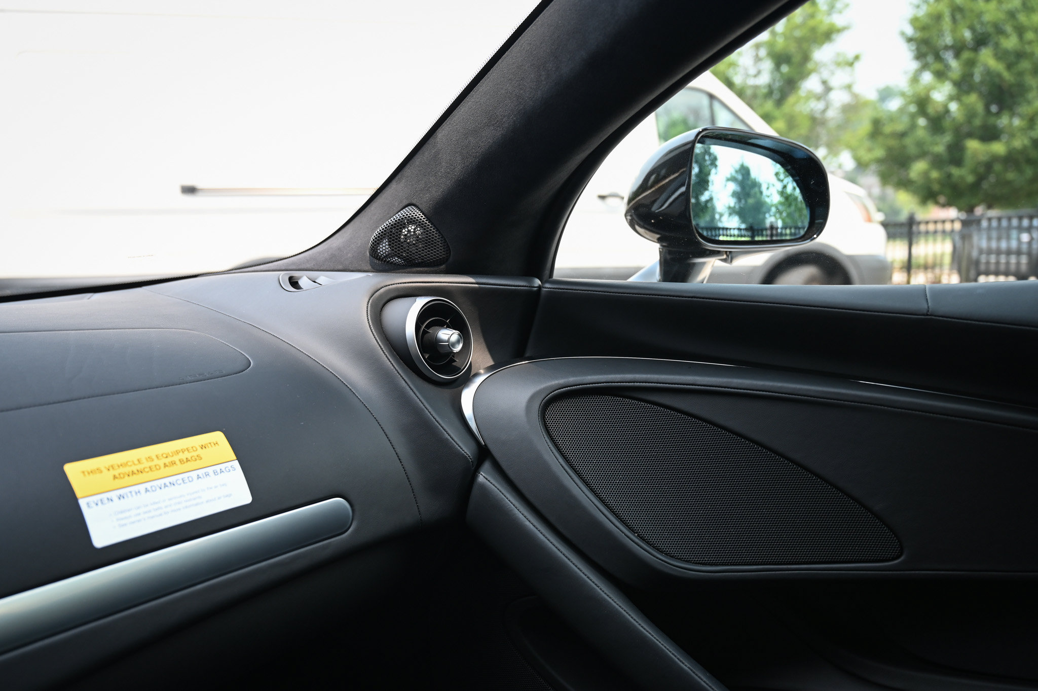 Used 2025 McLaren GTS RWD image 12