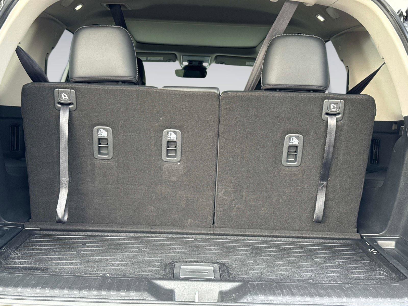 Certified 2024 Honda Pilot Touring image 12