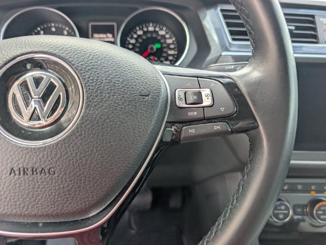 Used 2019 Volkswagen Tiguan SE AWD/4WD image 14