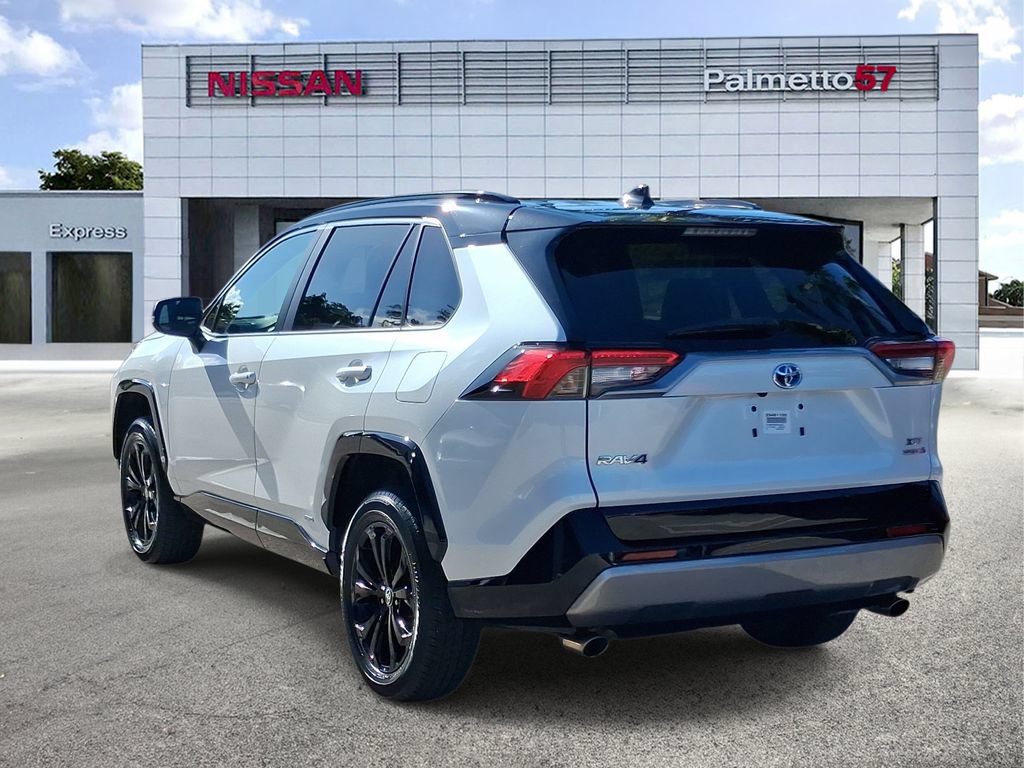 Used 2023 Toyota RAV4 XSE AWD/4WD image 4