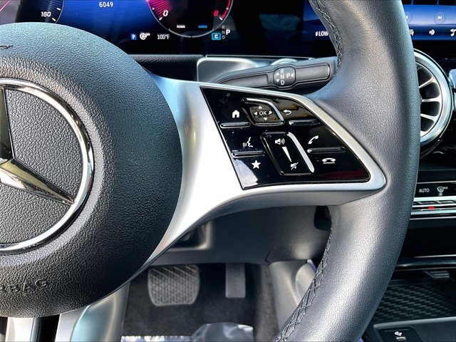 Certified 2024 Mercedes-Benz GLB 250 4MATIC image 21