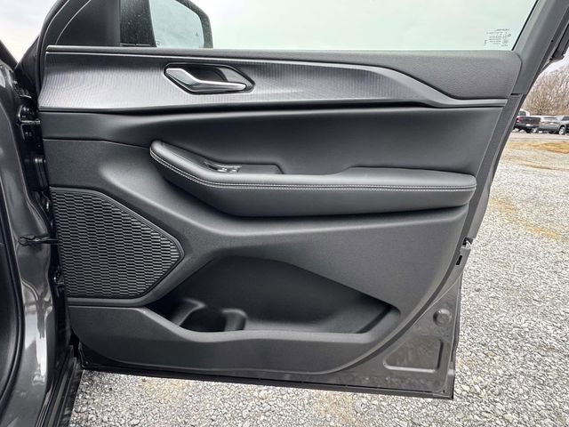 New 2025 Jeep Grand Cherokee L Laredo w/ Luxury Tech Group I image 14