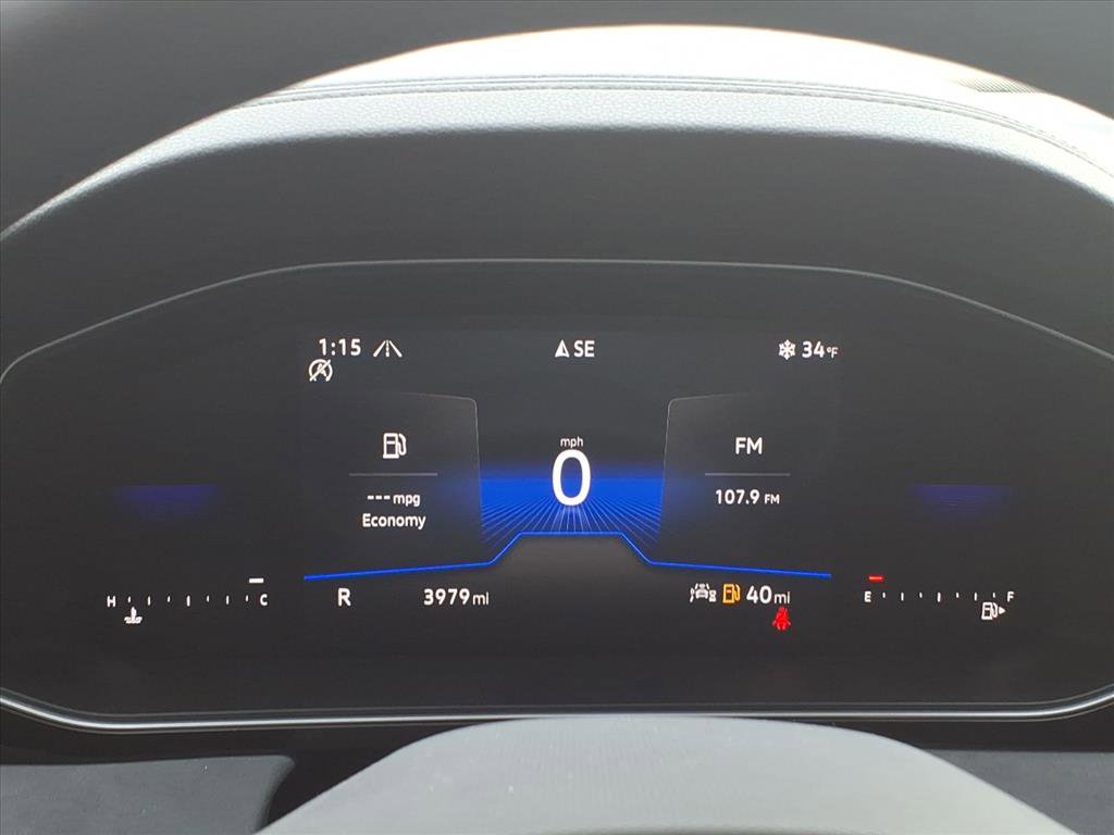 Used 2025 Volkswagen Jetta SE image 24