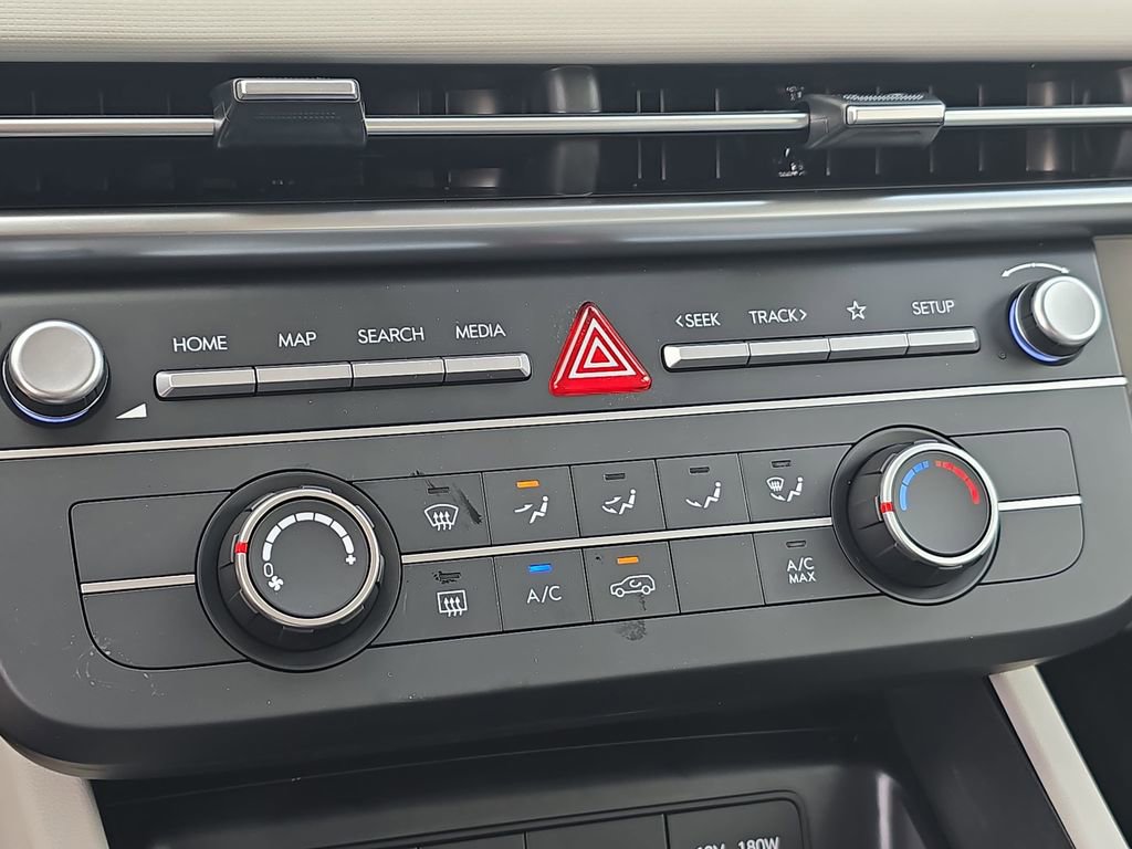 New 2026 Hyundai Tucson SE image 23