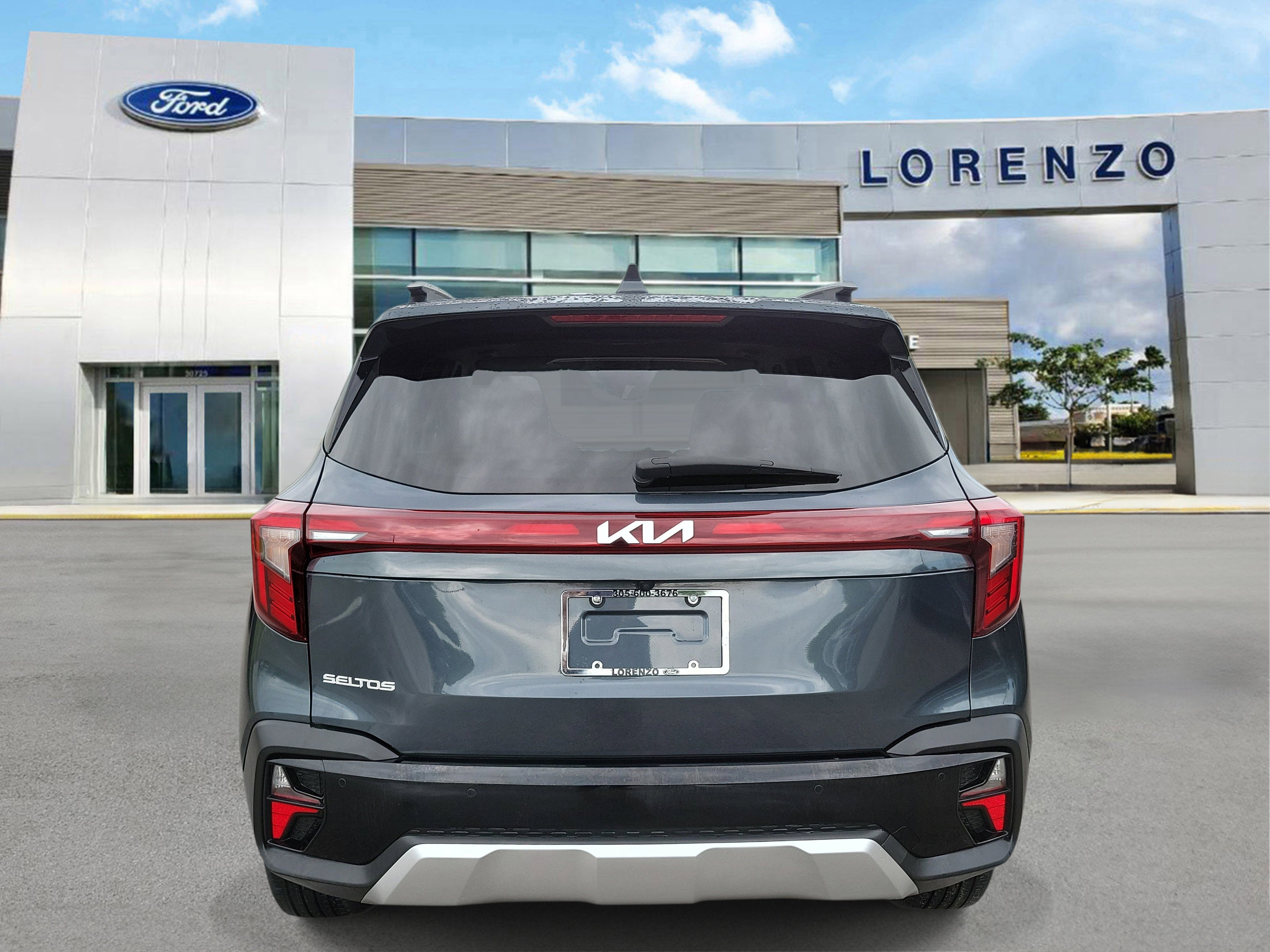 Used 2025 Kia Seltos EX w/ EX Sunroof Package FWD image 6