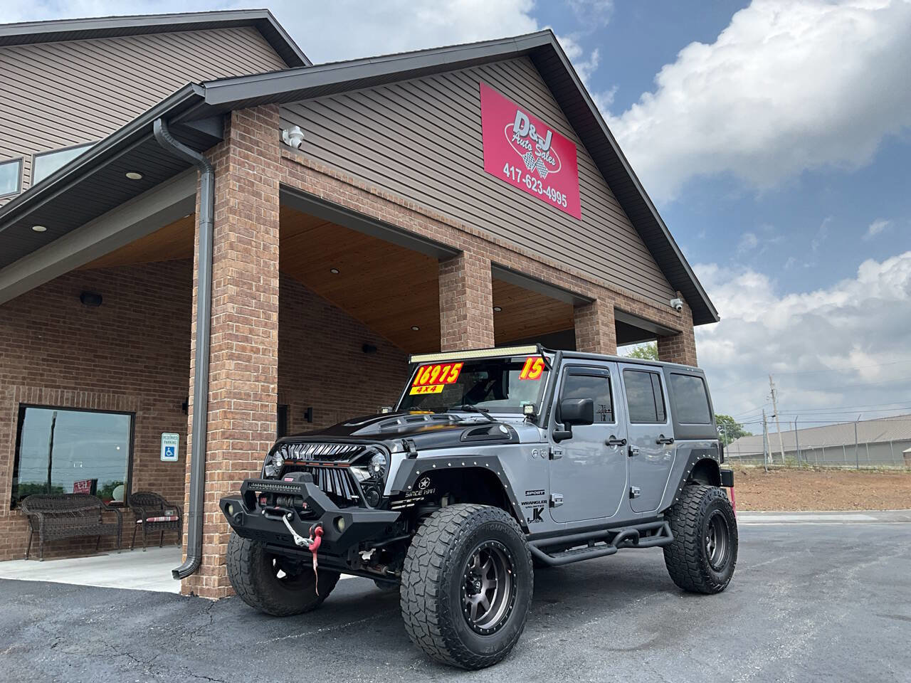 Used 2015 Jeep Wrangler Unlimited Sport w/ Quick Order Package 24S AWD/4WD image 50