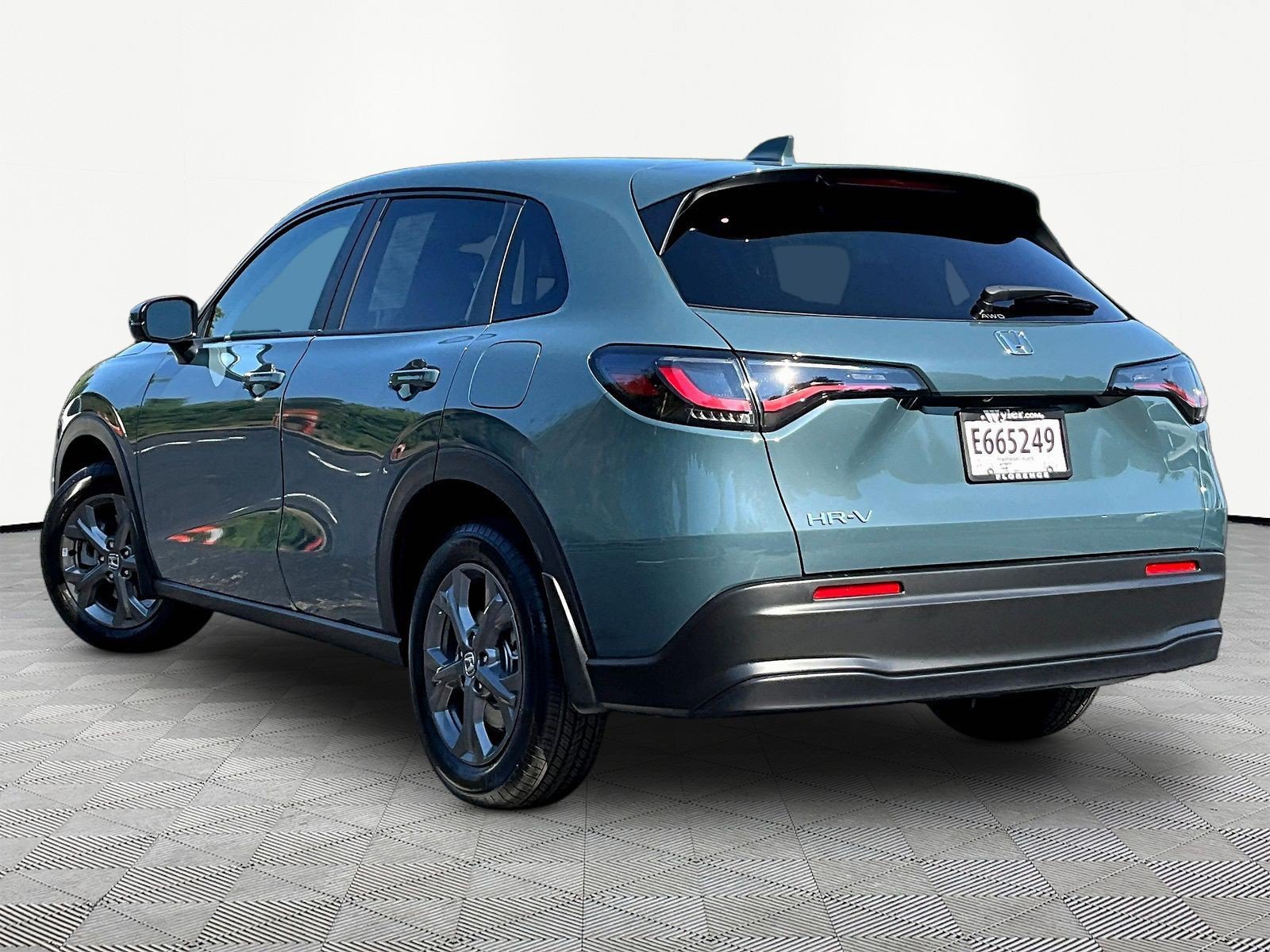 Used 2027 Honda HR-V LX image 4