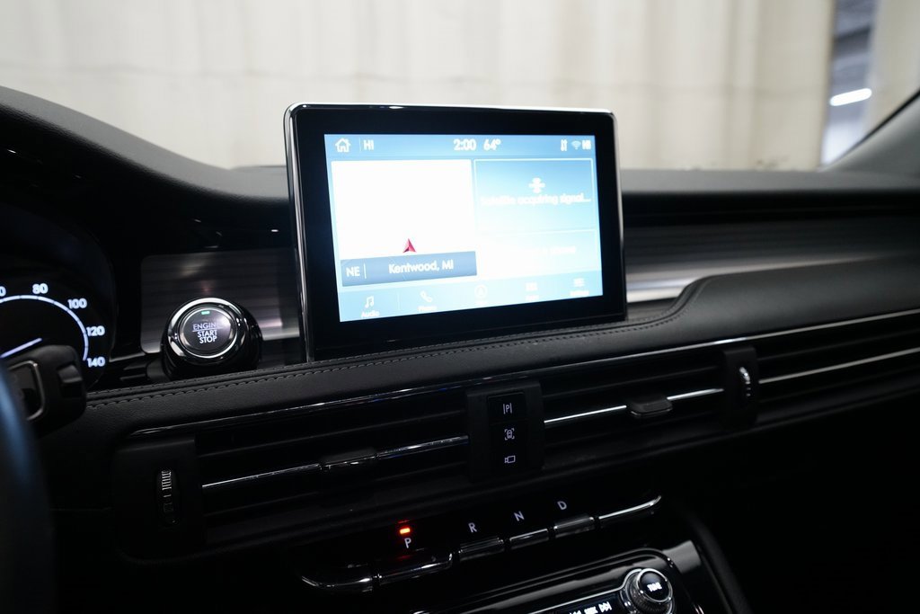 Used 2022 Lincoln Corsair AWD w/ Premium Package image 6