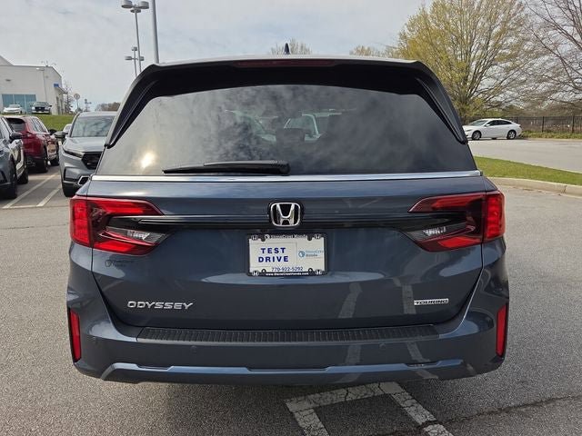 New 2026 Honda Odyssey Touring image 4