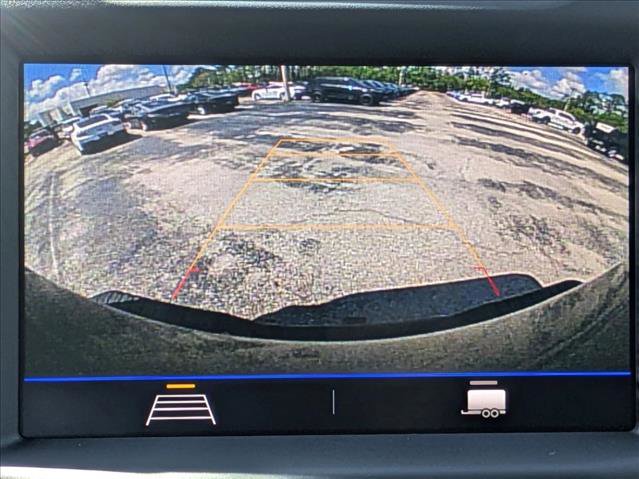 Used 2022 Chevrolet Silverado 2500 Custom w/ Custom Convenience Package RWD image 13