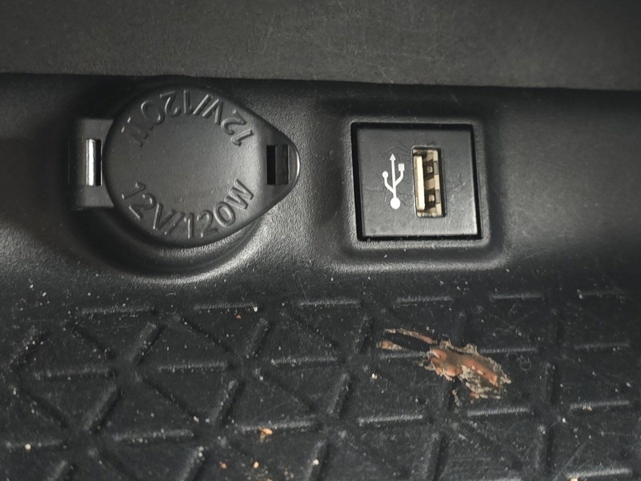 Certified 2024 Toyota RAV4 LE image 23