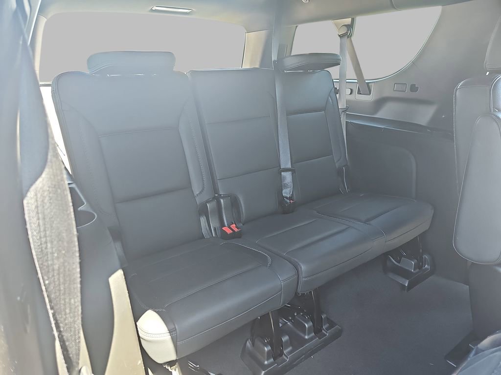Certified 2021 GMC Yukon XL Denali w/ Denali Premium Package AWD/4WD image 15