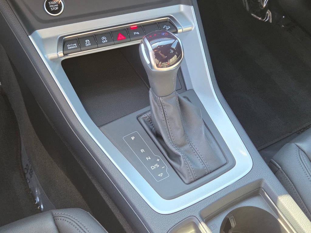 Used 2023 Audi Q3 2.0T Premium w/ Convenience Package image 15