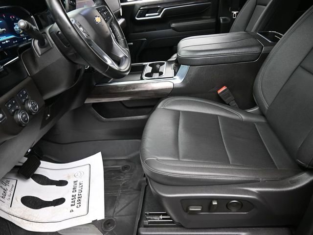Used 2025 Chevrolet Silverado 3500 LTZ w/ LTZ Plus Package image 15