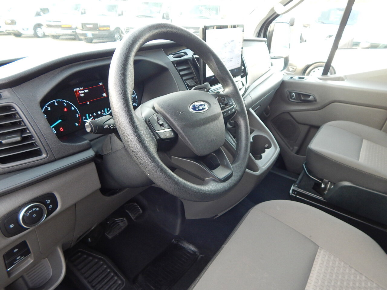 Used 2023 Ford Transit 350 XLT image 16