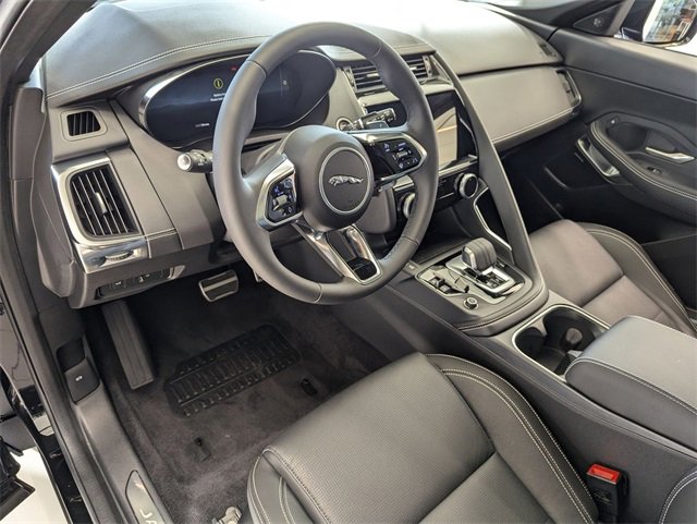 New 2024 Jaguar E-PACE R-Dynamic SE image 11