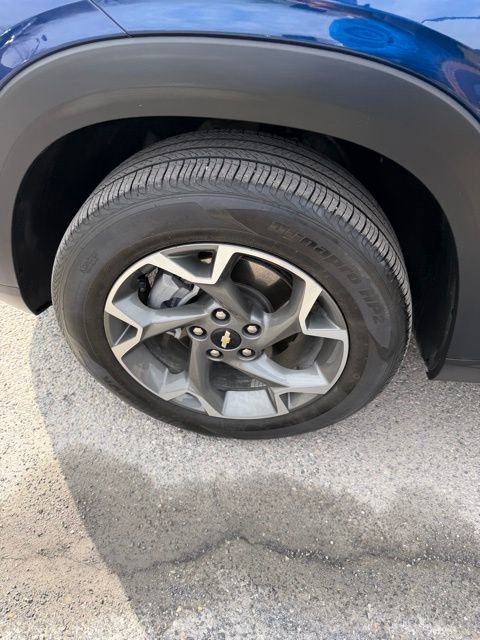 Used 2024 Chevrolet Trax LT w/ Driver Confidence Package image 10