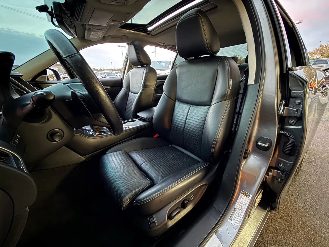 Used 2020 INFINITI Q50 Sport image 22