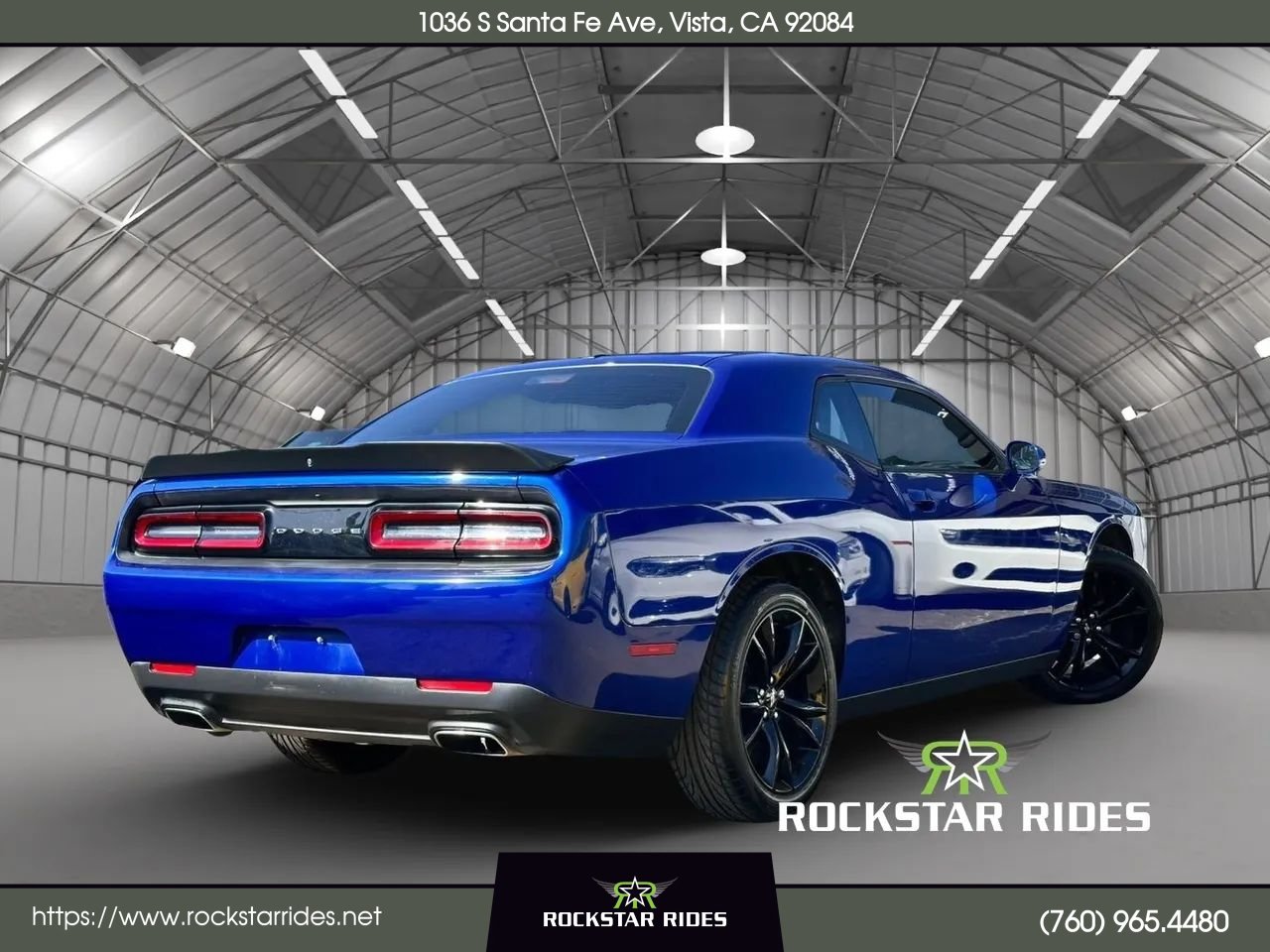 Used 2018 Dodge Challenger SXT w/ Blacktop Package RWD image 31