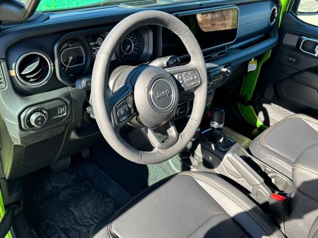 Used 2025 Jeep Gladiator Sport image 11