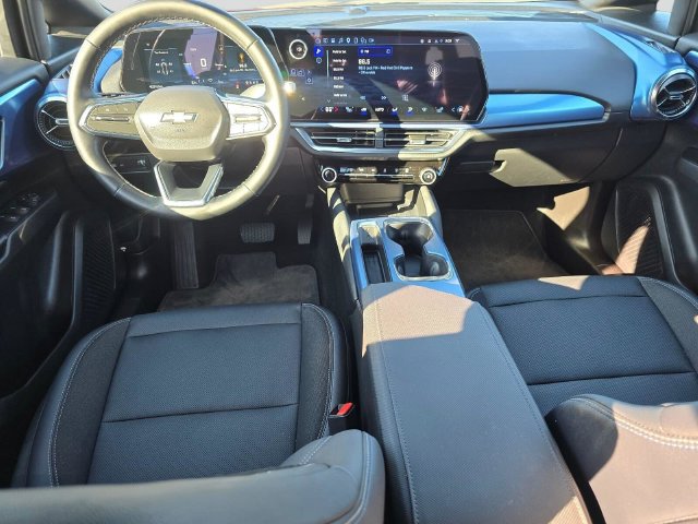 Used 2024 Chevrolet Equinox EV LT AWD/4WD image 19