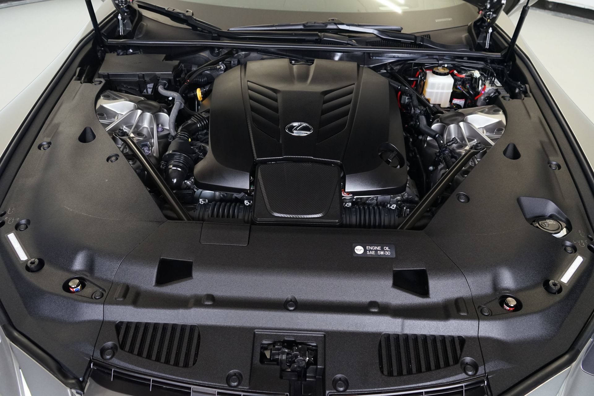 Used 2024 Lexus LC 500 Convertible w/ Touring Package RWD image 30
