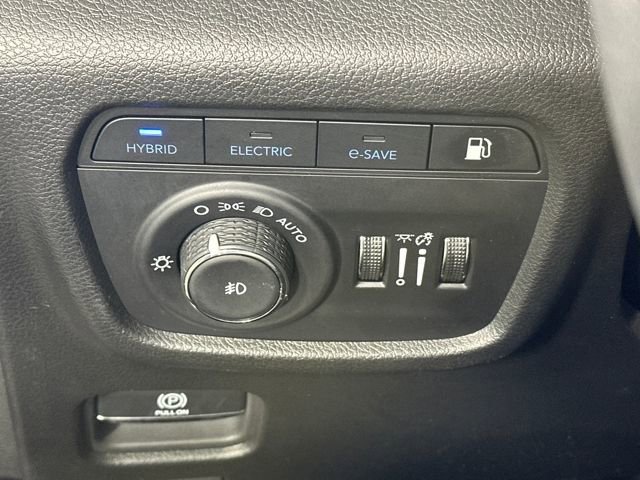 Used 2024 Jeep Grand Cherokee Limited 4xe image 19