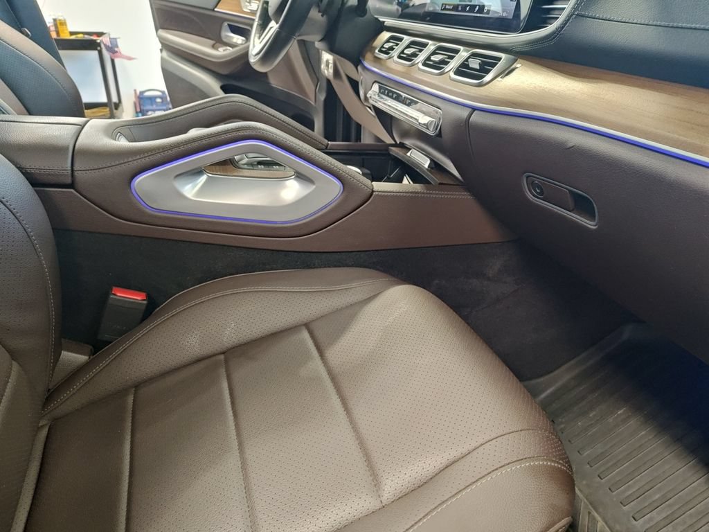 Used 2022 Mercedes-Benz GLS 450 4MATIC image 33
