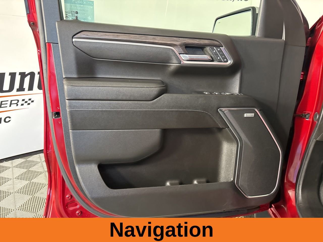 Used 2023 Chevrolet Silverado 1500 LTZ w/ LTZ Premium Package image 9