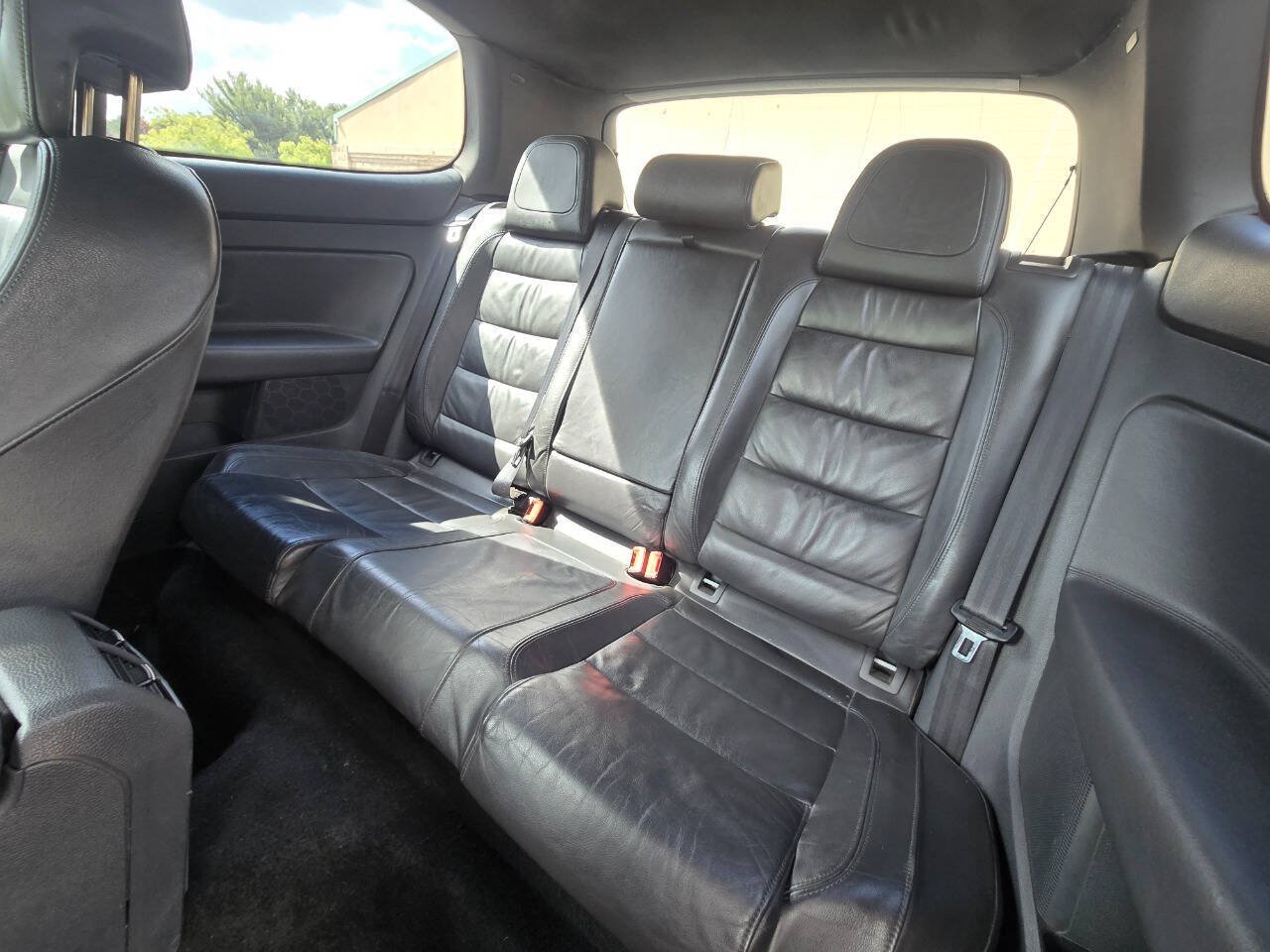 Used 2008 Volkswagen R32 AWD/4WD image 29