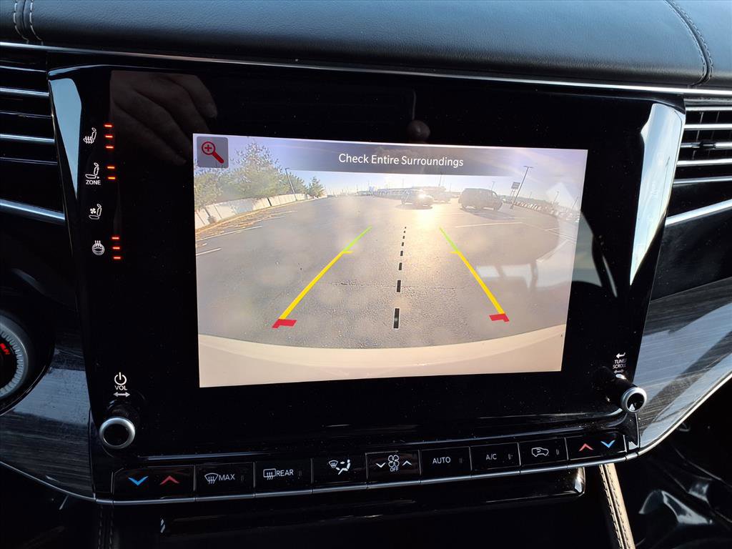 Used 2022 Jeep Wagoneer Series III w/ Rear Seat Video Group 1 image 6