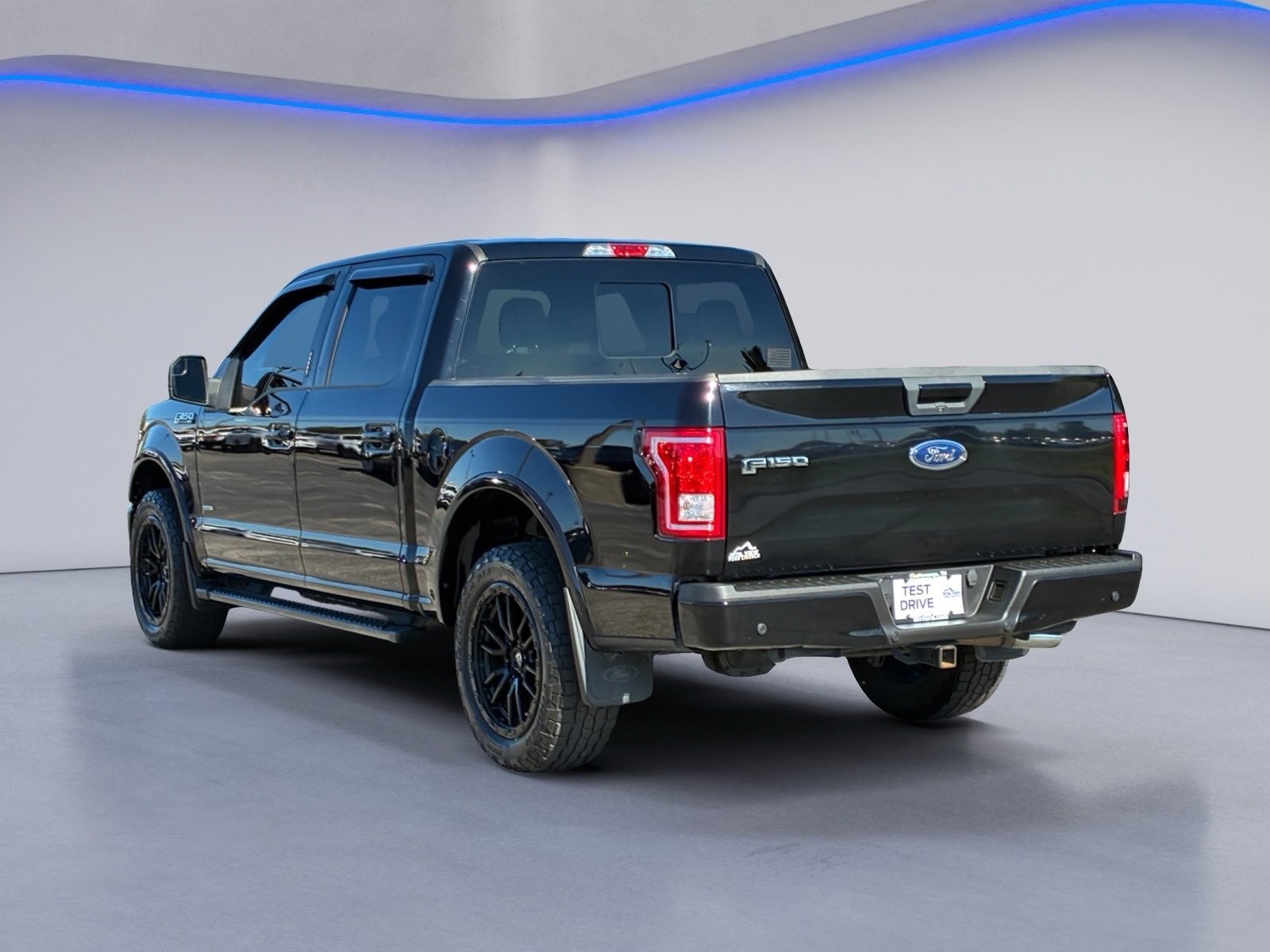 Used 2017 Ford F150 XLT w/ Equipment Group 302A Luxury AWD/4WD image 3
