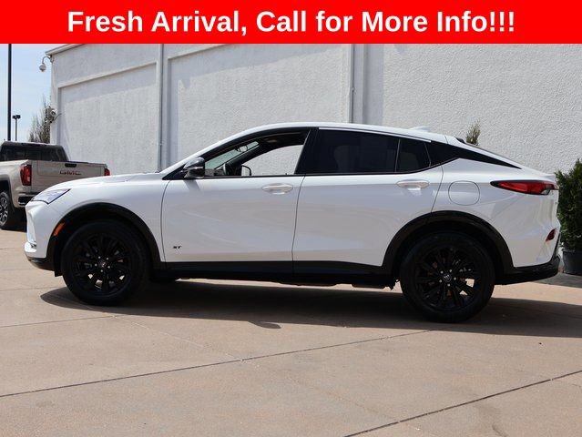 Certified 2025 Buick Envista Sport Touring image 3