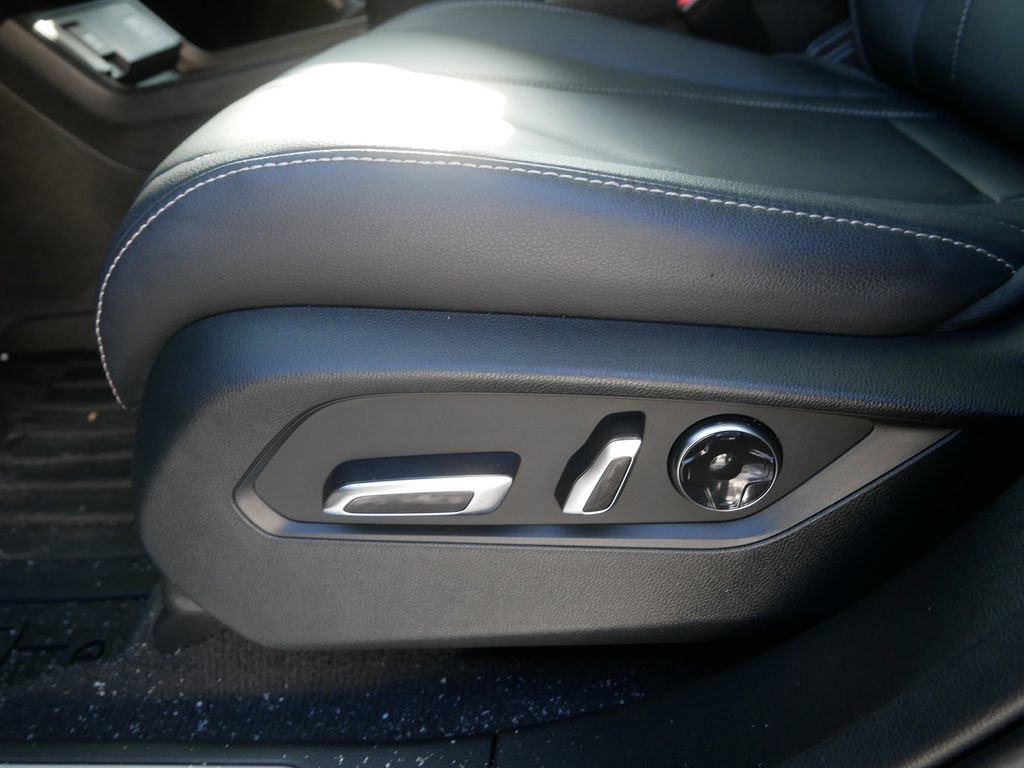 Used 2024 Acura RDX w/ Technology Package image 19