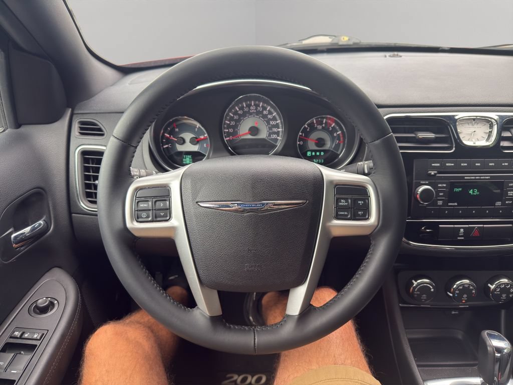 Used 2013 Chrysler 200 Touring FWD image 21