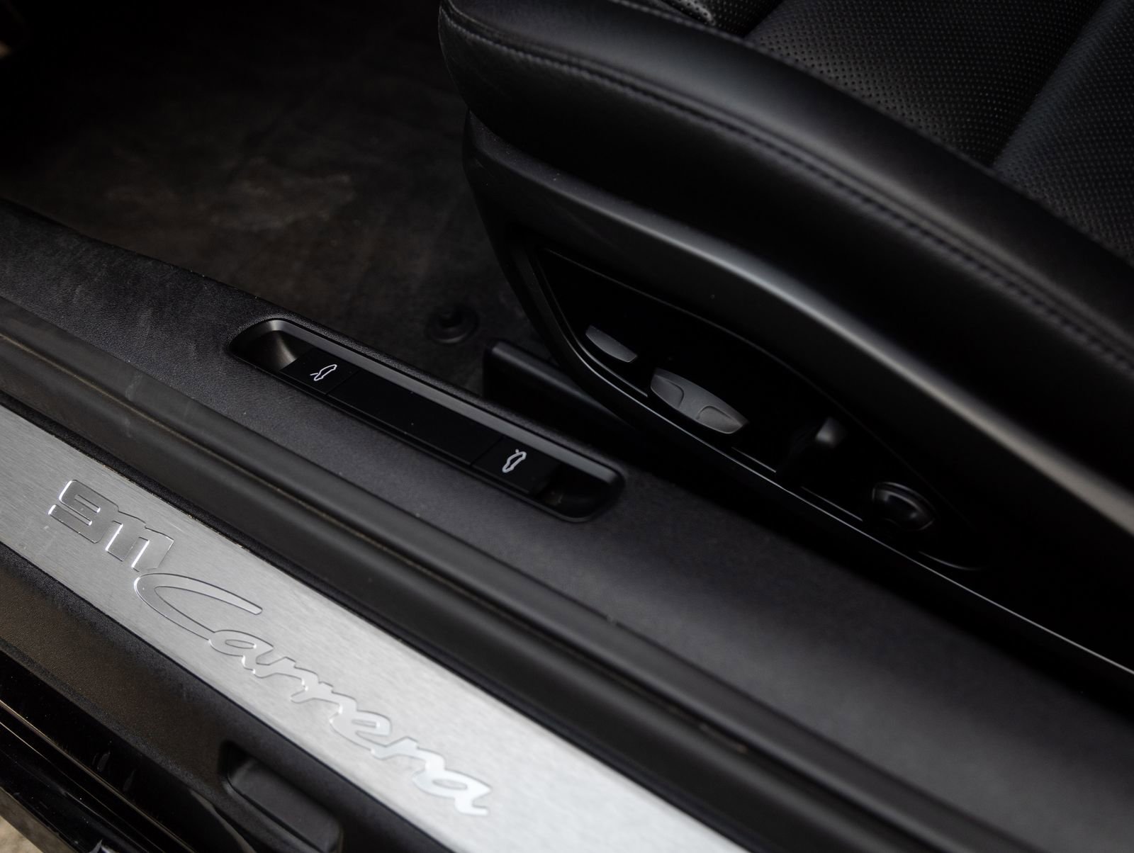 Certified 2020 Porsche 911 Carrera RWD image 22