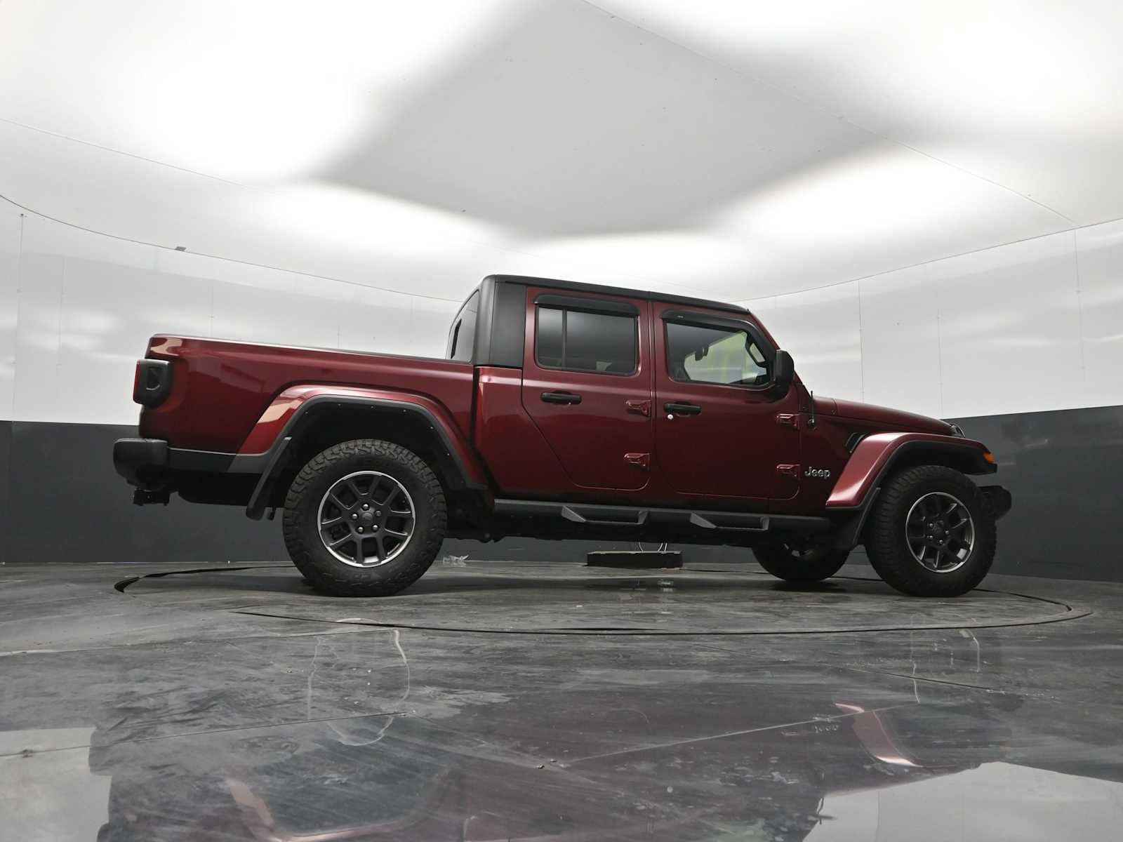 Used 2021 Jeep Gladiator Overland w/ Popular Equipment Package AWD/4WD image 25