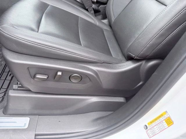 Used 2026 GMC Sierra 1500 SLT image 17