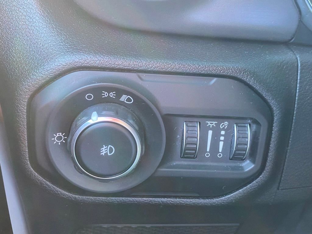 Used 2021 Jeep Wrangler Unlimited Sport image 25