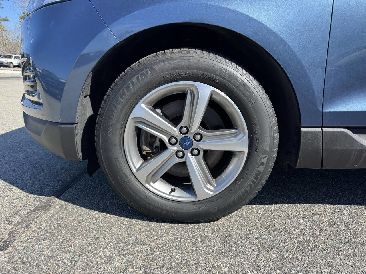 Used 2019 Ford Edge SEL w/ Equipment Group 201A image 4