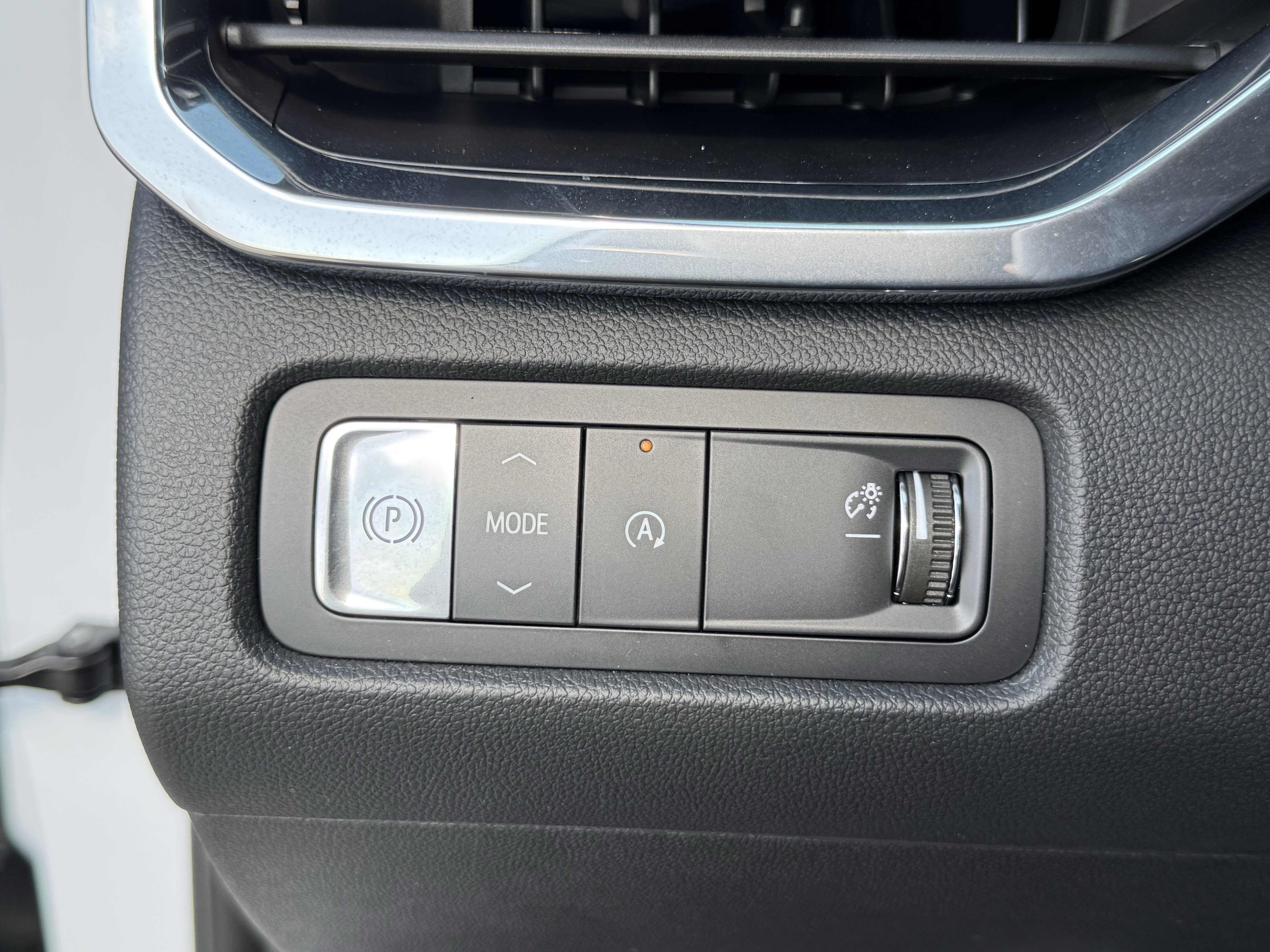 New 2026 GMC Acadia Elevation w/ Elevation Premium Package FWD image 20