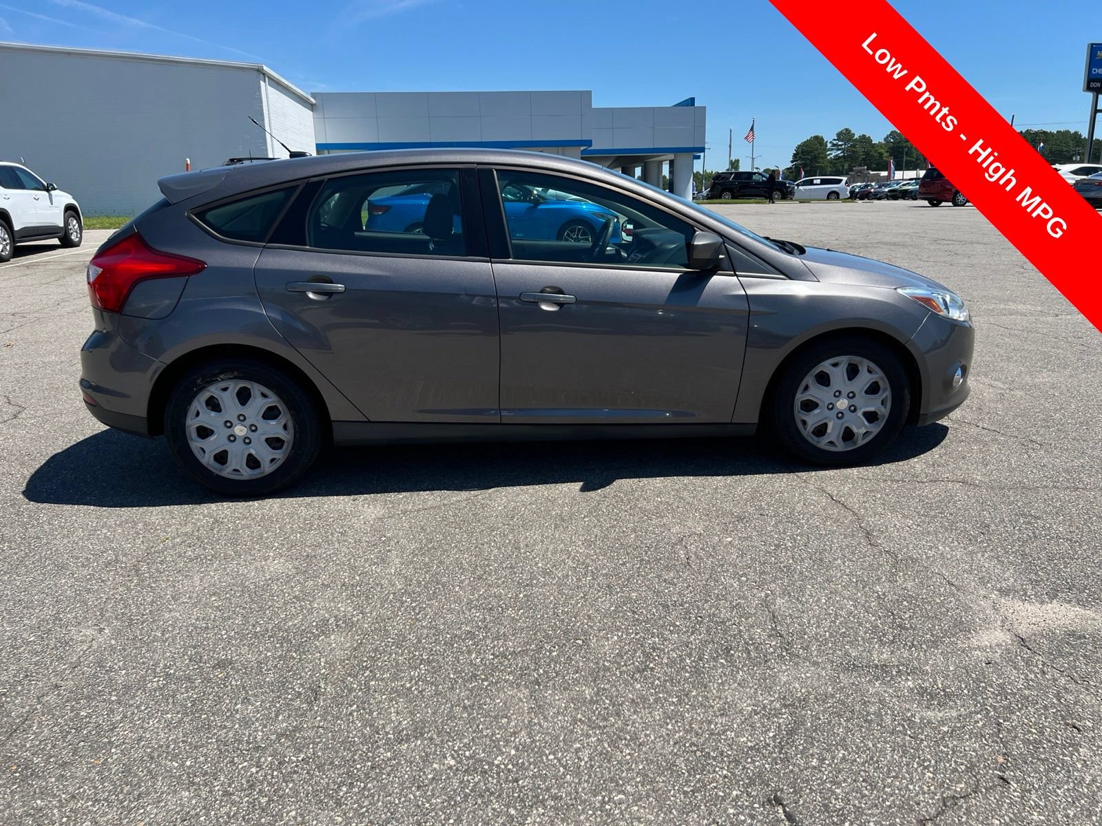 Used 2012 Ford Focus SE FWD image 6
