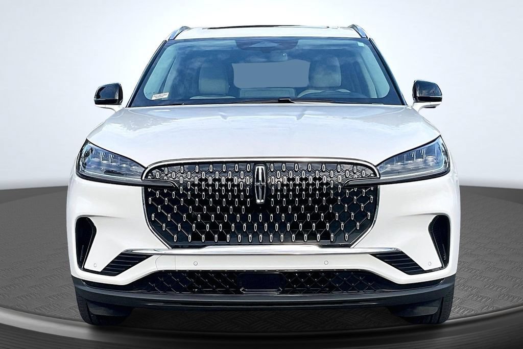 Used 2026 Lincoln Aviator Reserve RWD image 2