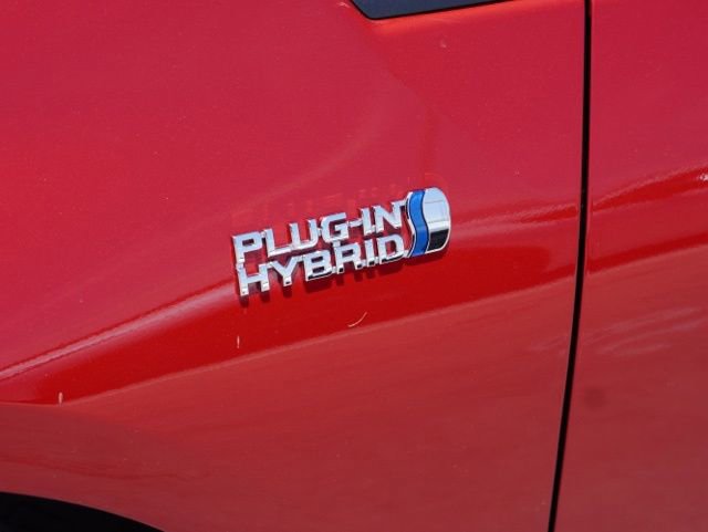 Used 2021 Toyota Prius Prime XLE w/ Carpet Mat Package (TMS) FWD image 10