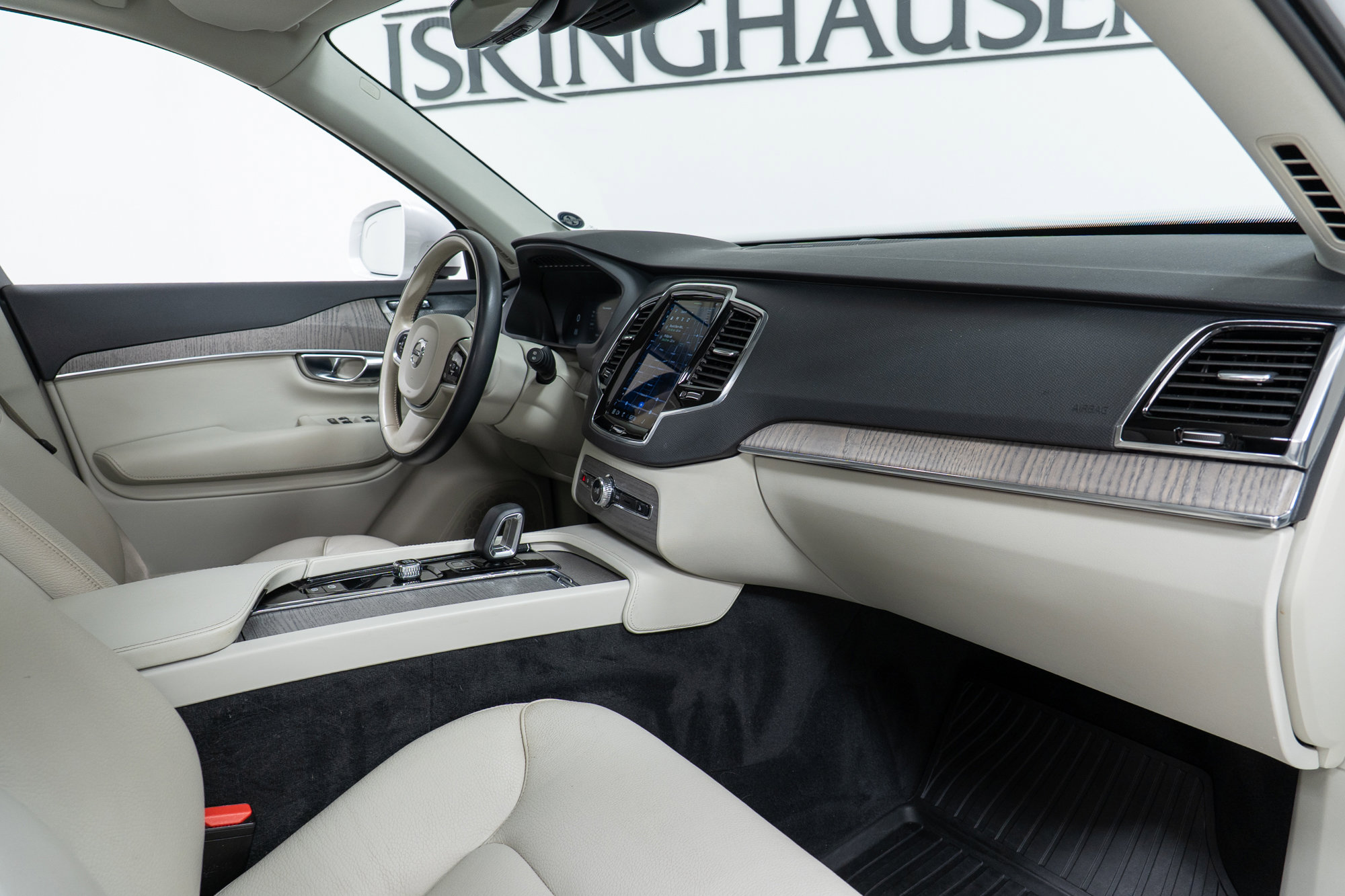 Certified 2023 Volvo XC90 B6 Plus w/ Protection Package Premier image 21