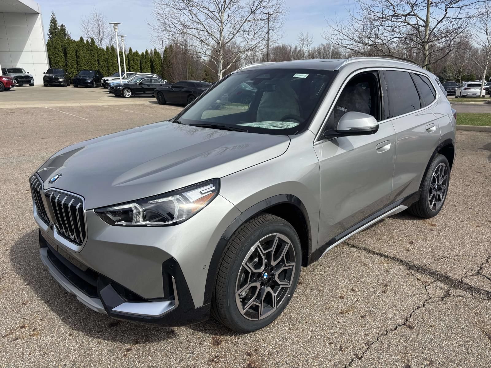 New 2026 BMW X1 xDrive28i w/ Technology Package AWD/4WD image 1
