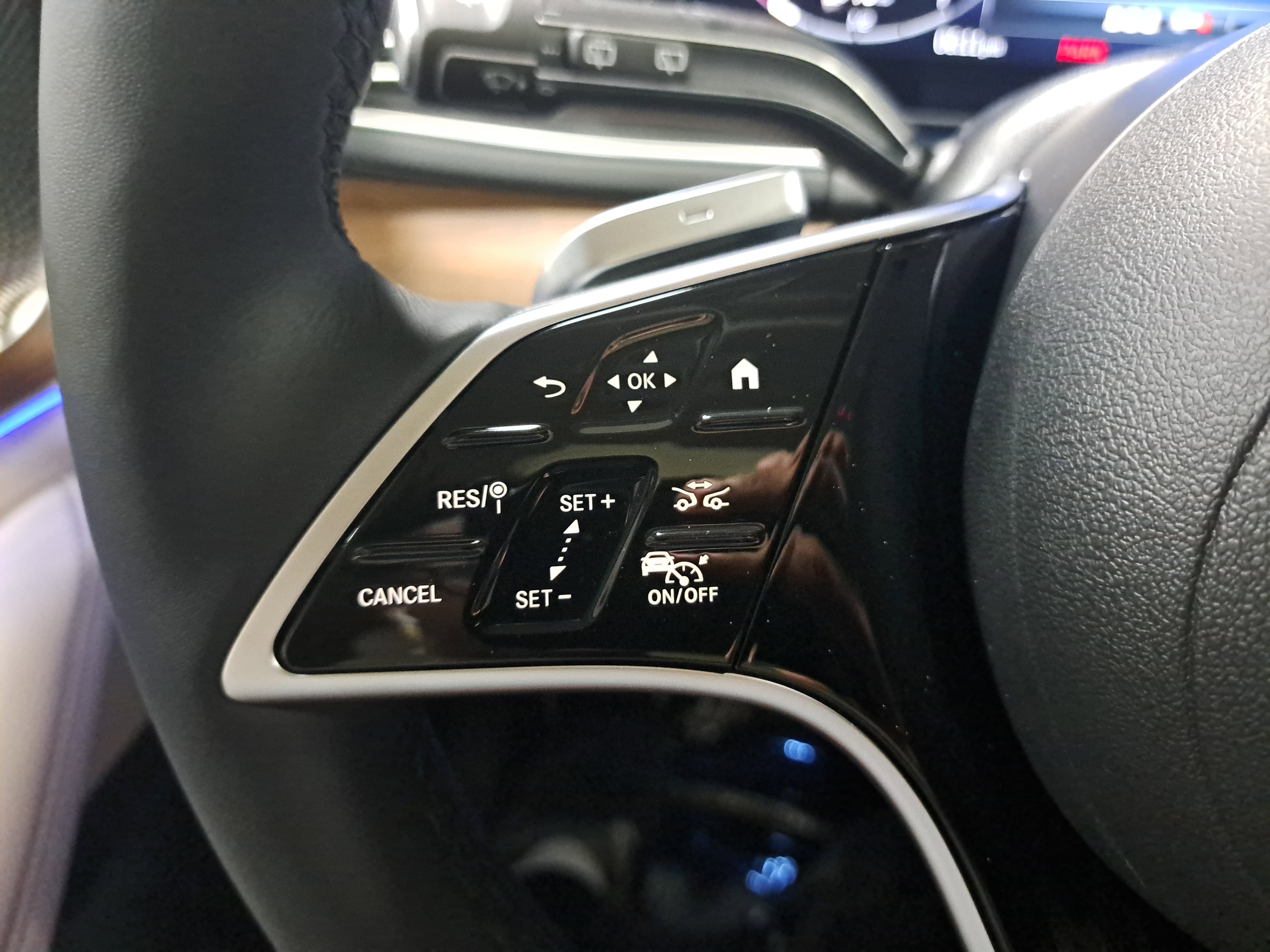 New 2026 Mercedes-Benz GLE 450 4MATIC image 17