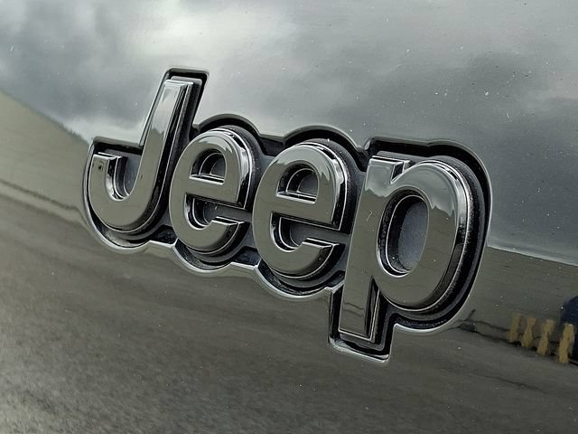 Used 2024 Jeep Grand Cherokee L Altitude AWD/4WD image 31